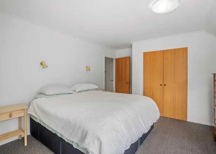 Mountain View Retreat - Wanaka